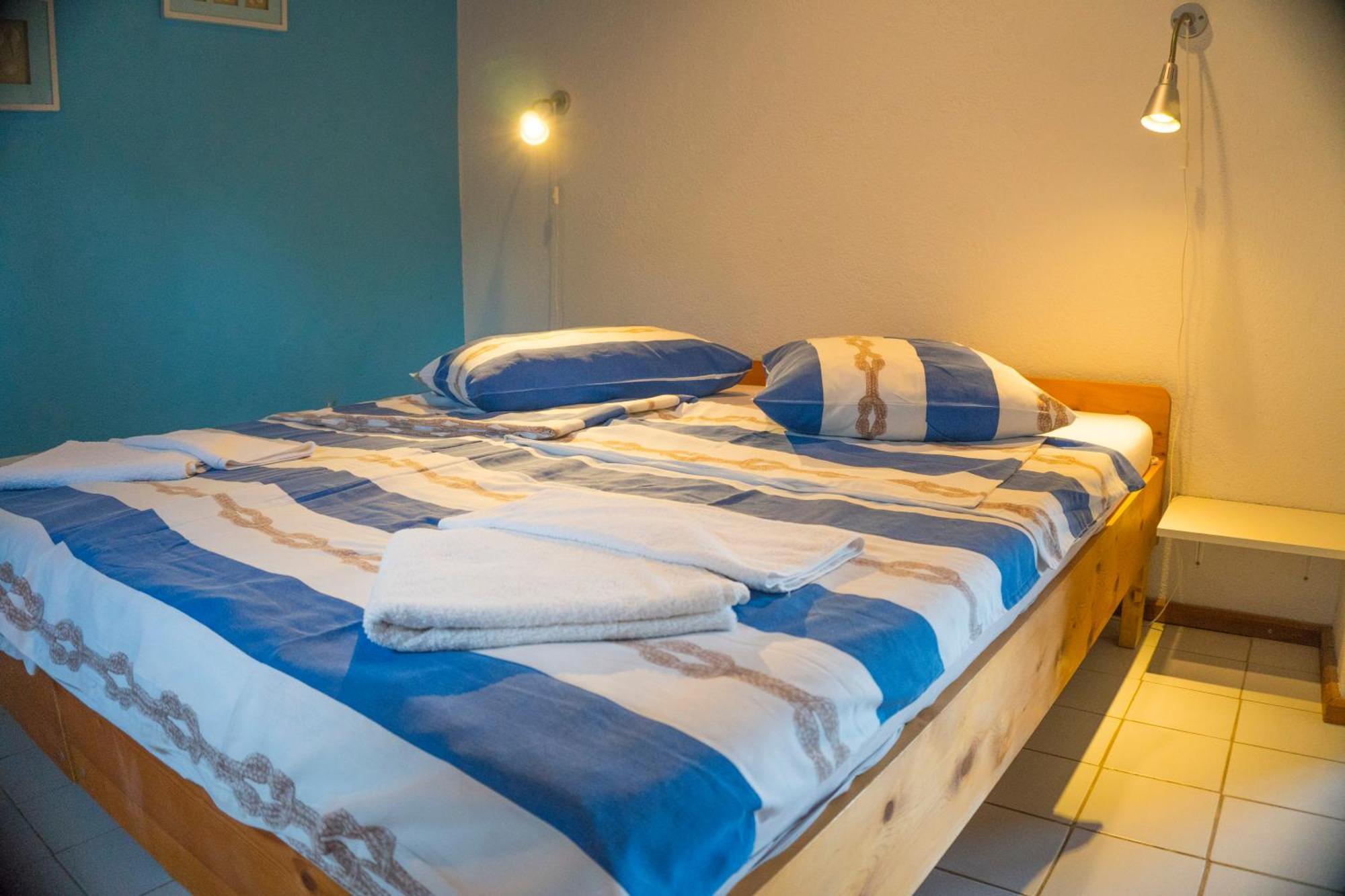 The Sea House Apartments Vis Bilik gambar