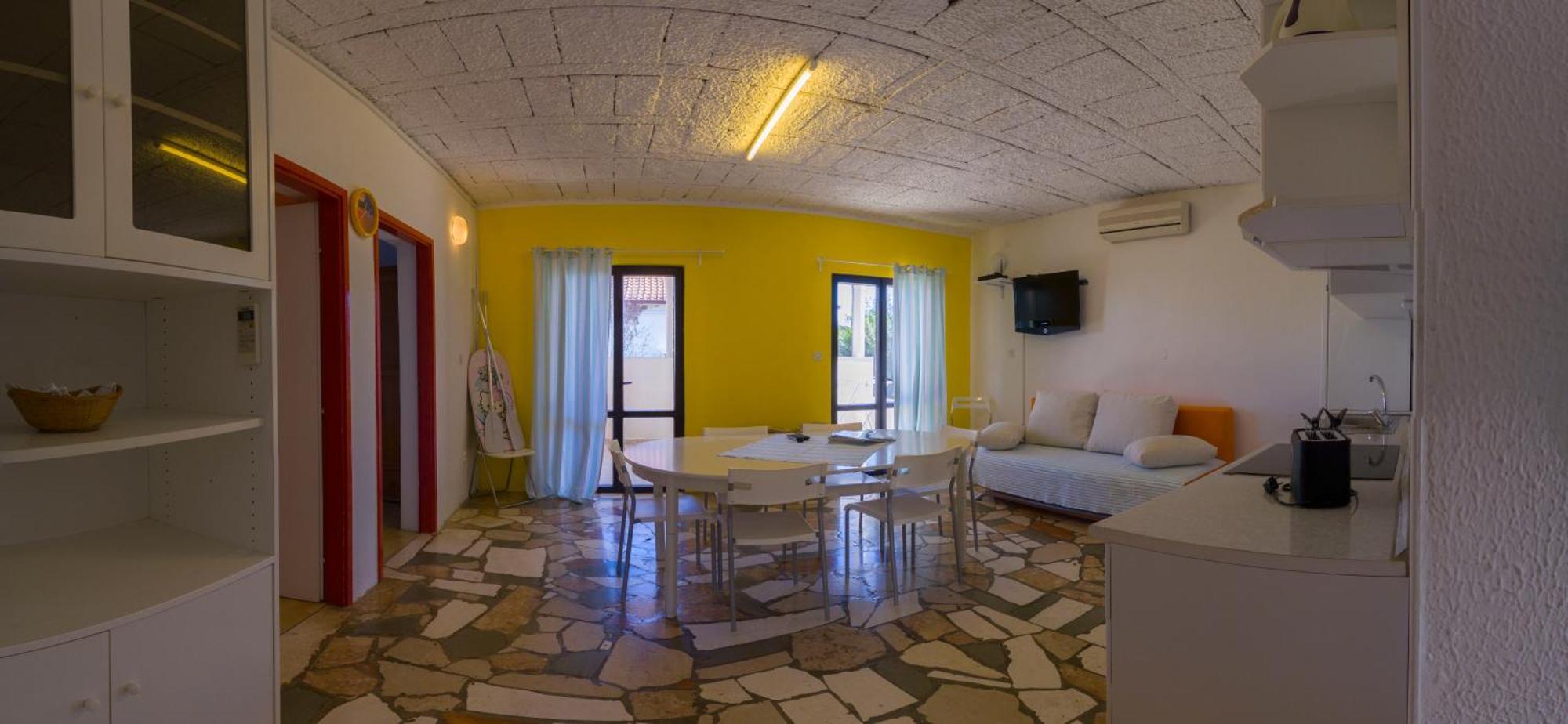 The Sea House Apartments Vis Bilik gambar