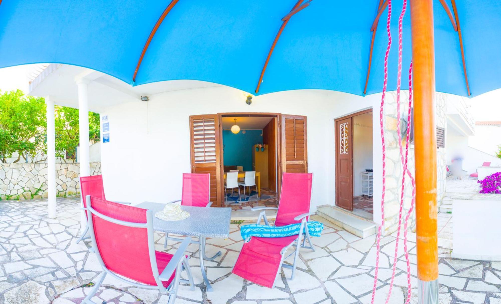 The Sea House Apartments Vis Bilik gambar