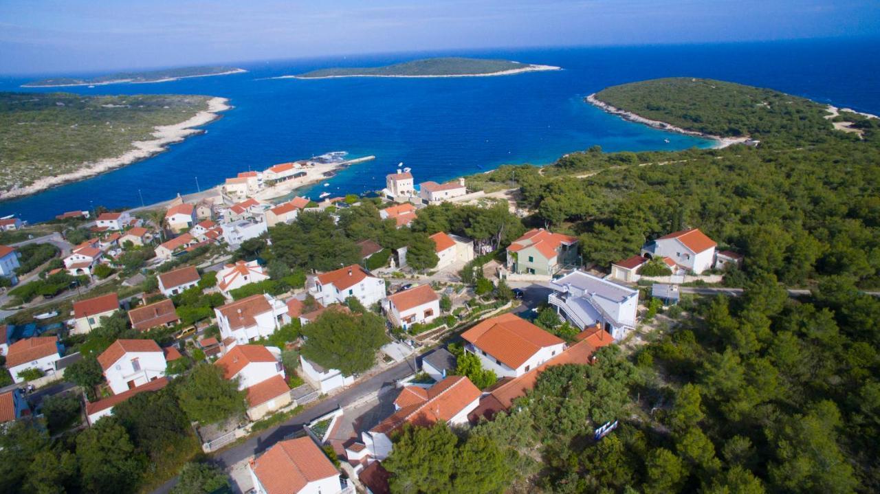 The Sea House Apartments Vis Luaran gambar
